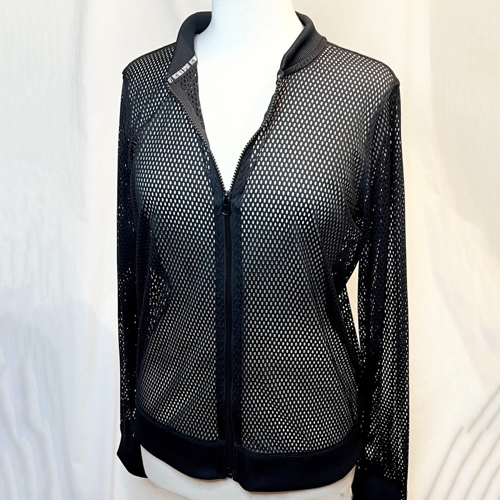 🦋NWOT  Victoria’s Secret  SPORT Mesh Jacket